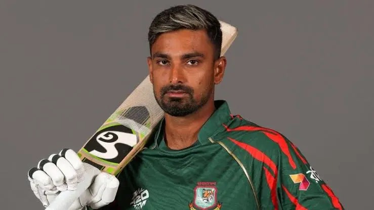 A screenshot showing a list of cricket players including the Bangladesh national cricket team, Mehidy Hasan Miraz, Najmul Hossain Shanto, Andy McBrine, and Mominul Haque.