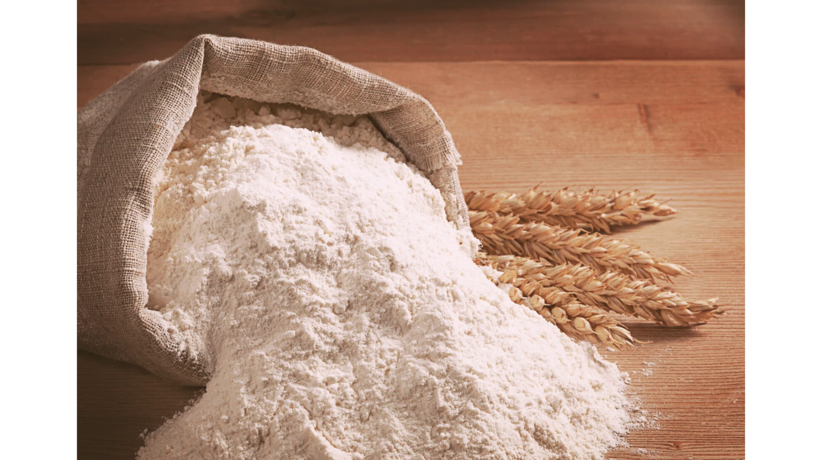 Wheat flour shortage in Karachi amid flour crisis and supply delay